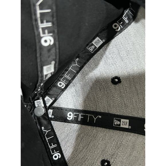 New Era 9FIFTY Chicago Bulls Hardwood Classics Snapback Hat Black Red NBA Cap - Picture 9 of 9